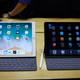 The new 10.5-inch iPad Pro on the left and the smaller 9.7-inch iPad Pro on the right. (Image: Alex Cranz/Gizmodo)